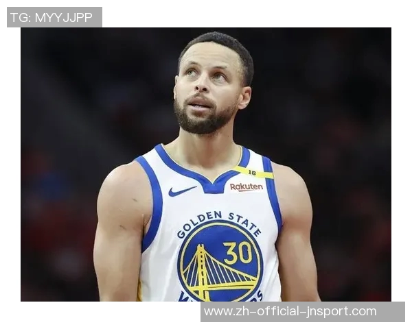 库里轻松出战16分钟贡献11分4篮板3助攻展现实力不凡