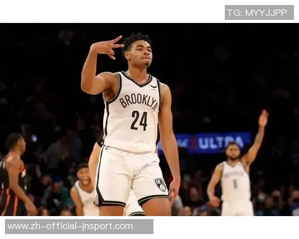 篮网官方宣布卡梅隆托马斯因腿筋紧张提前退赛将不再回归比赛